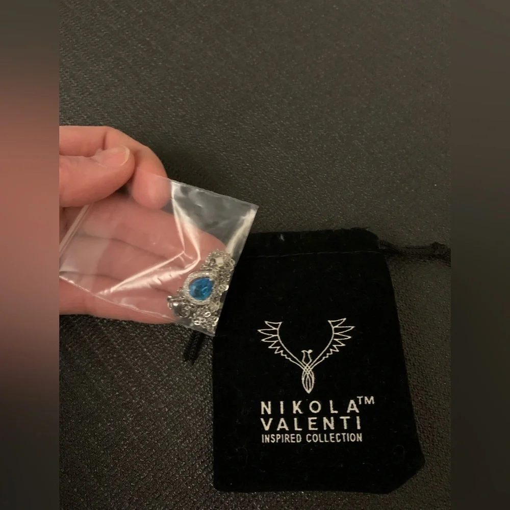 NWB Nikola Valenti white gold and Australian Crystal necklace. - Picture 3 of 4